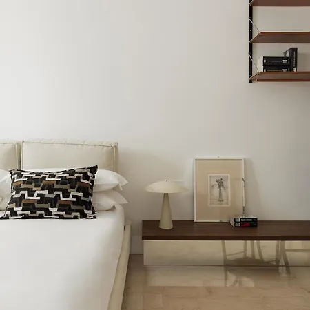 The Collector - Design Boutique By The Grand Canal, Ponterosso