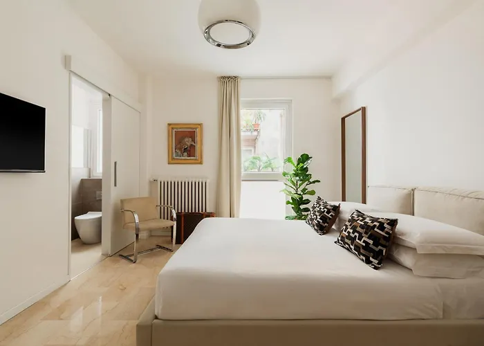 The Collector - Design Boutique By The Grand Canal, Ponterosso * Triëst